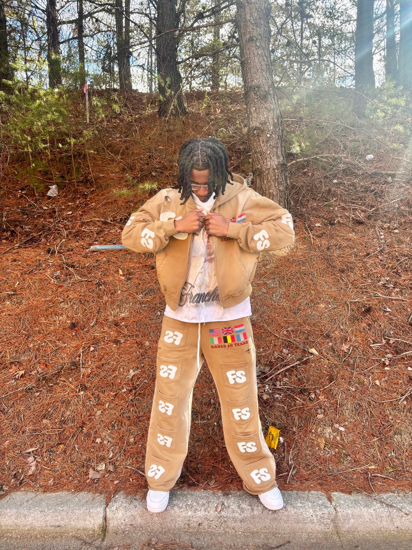 Global sweats "TAN"